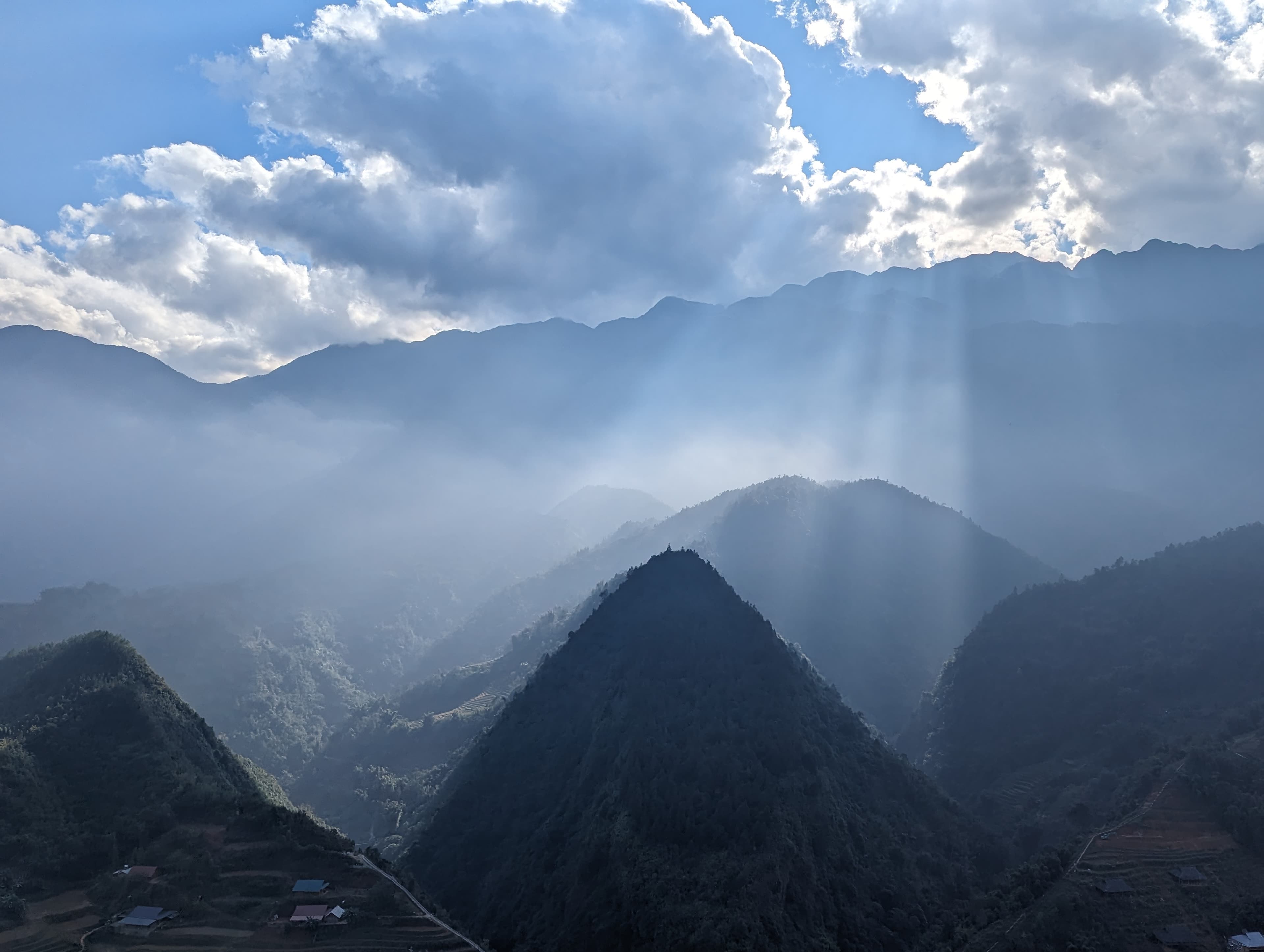 Light Rays on Sapa